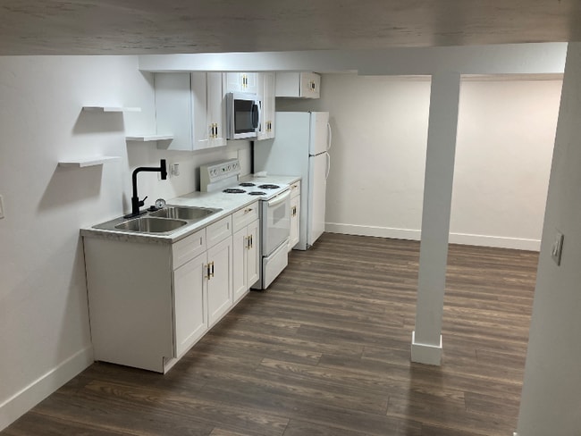 4580 W 5570 S in Kearns, UT - Building Photo - Building Photo