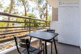 10983 Bluffside Dr in Los Angeles, CA - Building Photo - Building Photo