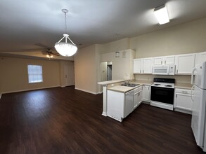 7472 Autumn Trace Blvd in Navarre, FL - Building Photo - Building Photo