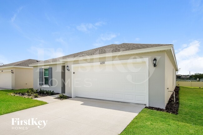 659 Lindbergh Wy in Davenport, FL - Foto de edificio - Building Photo