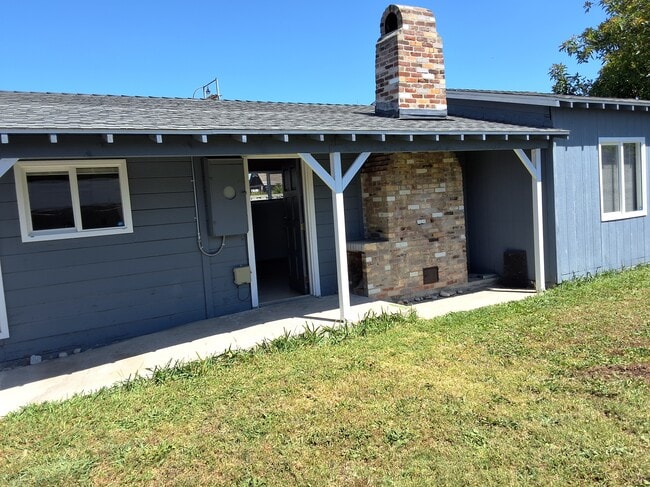 property at 1412 W 107th St