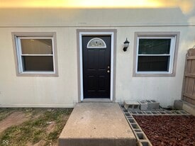 8392 Punto Alto Dr in Indianapolis, IN - Building Photo