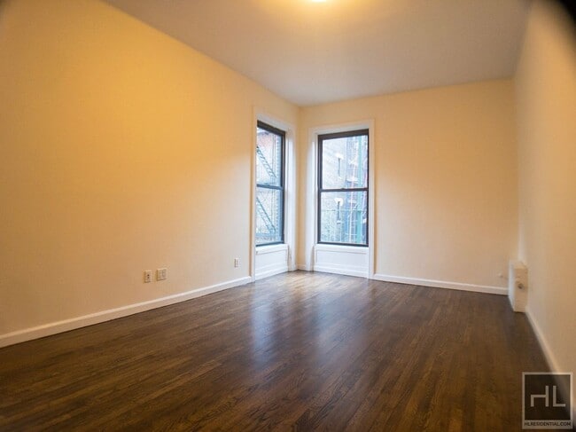 WEST 73 STREET in New York, NY - Foto de edificio - Building Photo