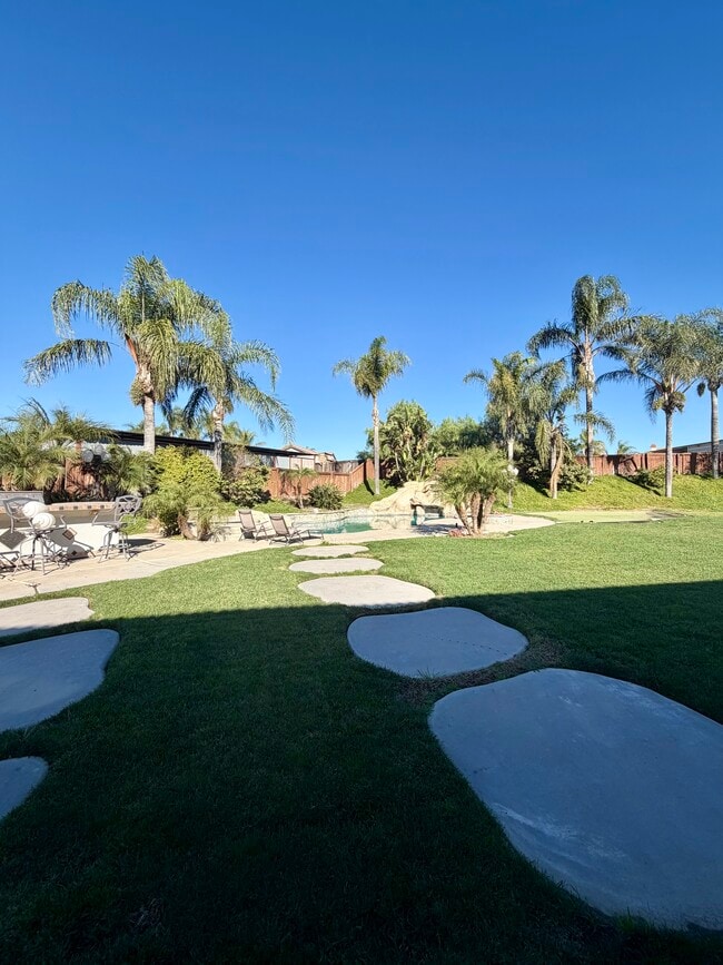 10095 Kings Ct in Riverside, CA - Building Photo - Building Photo