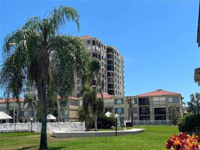 6268 Palma Del Mar Blvd S in St. Petersburg, FL - Building Photo - Building Photo