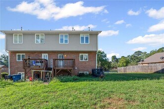 2124 Fieldstone View Ct SE in Conyers, GA - Building Photo - Building Photo