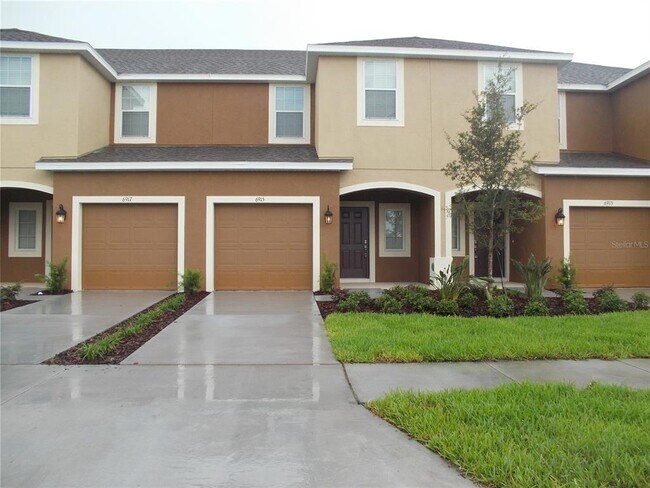 property at 6915 Woodchase Glen Dr