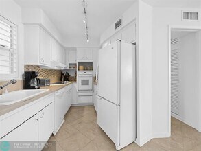 401 SE 25th Ave in Fort Lauderdale, FL - Building Photo - Building Photo