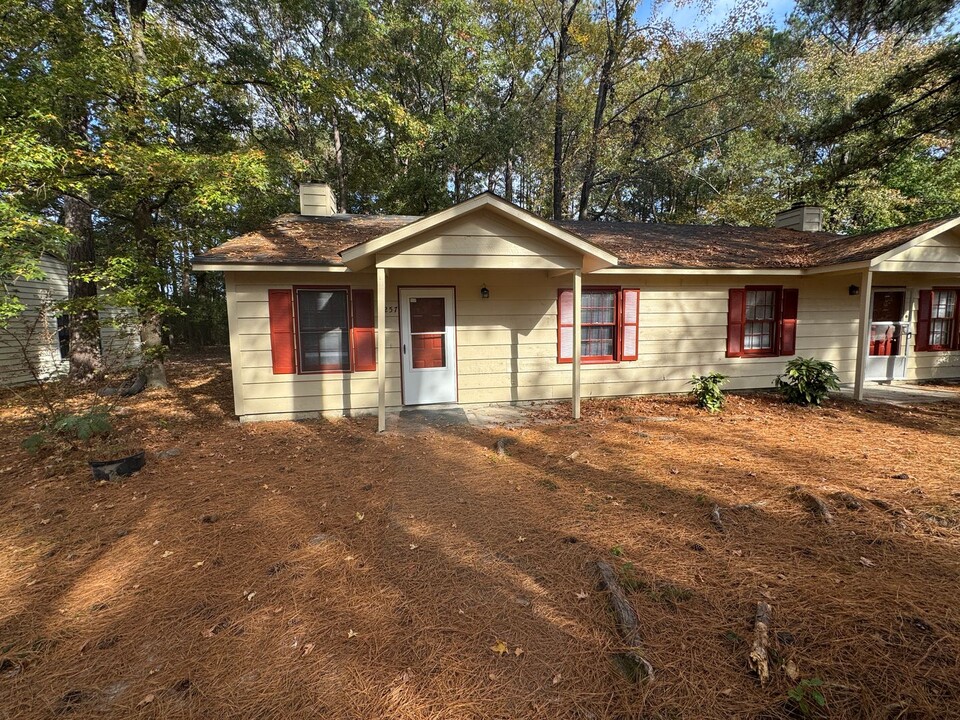 2257 Sherwood Ave-Unit -2257 in Tarboro, NC - Foto de edificio