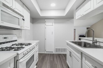 401 Arundell Cir in Fillmore, CA - Building Photo - Building Photo