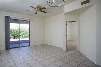 10229 E Calle Cadiz in Tucson, AZ - Building Photo - Building Photo