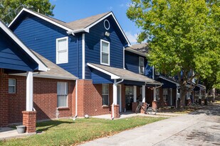 Asbury Place in San Marcos, TX - Building Photo