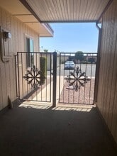 13720 N 98th Ave in Sun City, AZ - Building Photo - Building Photo