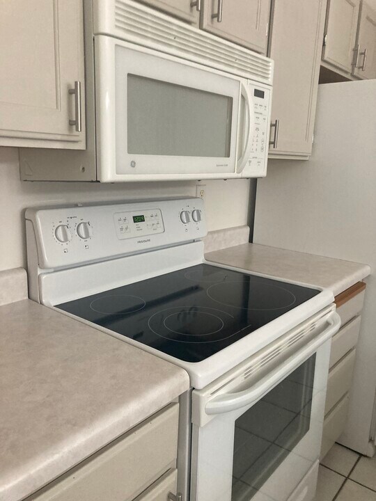 1546 W 3280 S in West Valley City, UT - Building Photo