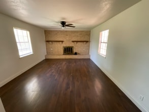 5221 Kingston Dr in Wichita Falls, TX - Foto de edificio - Building Photo