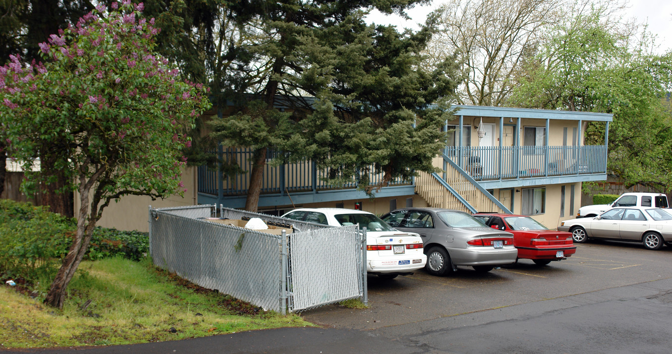 3141 Willamette St in Eugene, OR - Foto de edificio