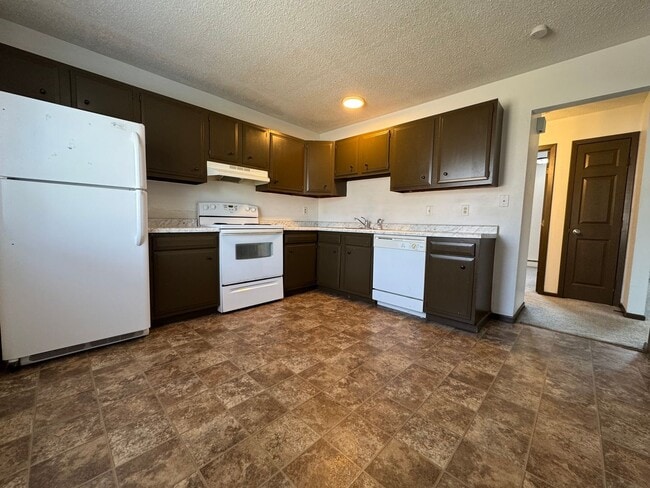 property at 114 W 43rd St