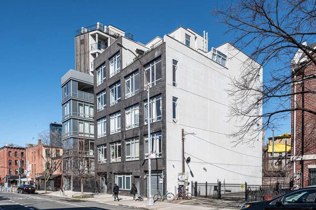 659 Bergen St in Brooklyn, NY - Building Photo