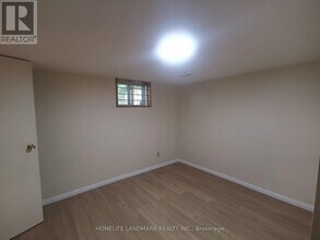 22 Buena Vista Ave in Toronto, ON - Building Photo - Building Photo