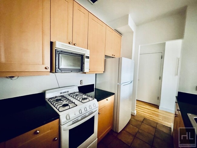 property at 27-34-34 21st St