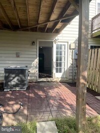 25249 Destination Square photo'