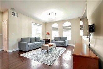 2137 Cedarwood Loop in San Ramon, CA - Building Photo - Building Photo