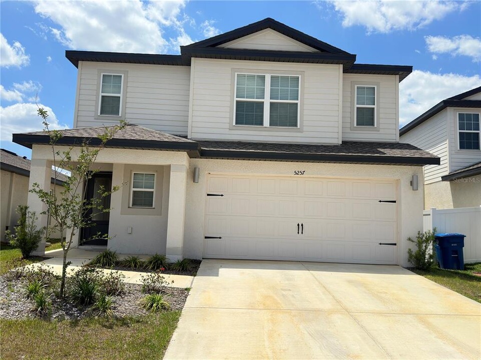 5257 Cricket Rd in Brooksville, FL - Building Photo
