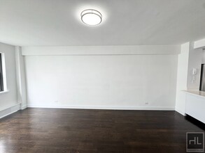 EAST 69 STREET in New York, NY - Building Photo - Building Photo