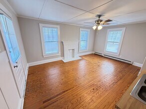 220 E Center Ave in Mooresville, NC - Building Photo - Building Photo