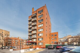 8714 57th Rd in Elmhurst, NY - Building Photo