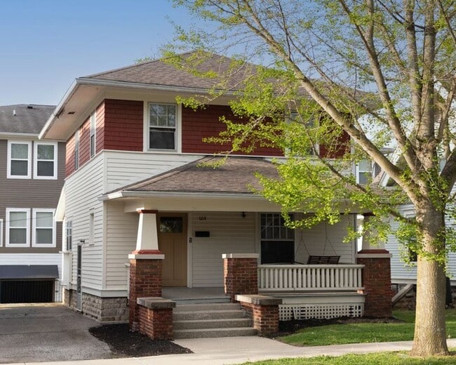 property at 604 E 2nd St