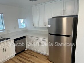 1375 Coker Way in El Cajon, CA - Building Photo - Building Photo