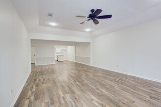 1402 Forest Home Dr in Houston, TX - Building Photo - Building Photo