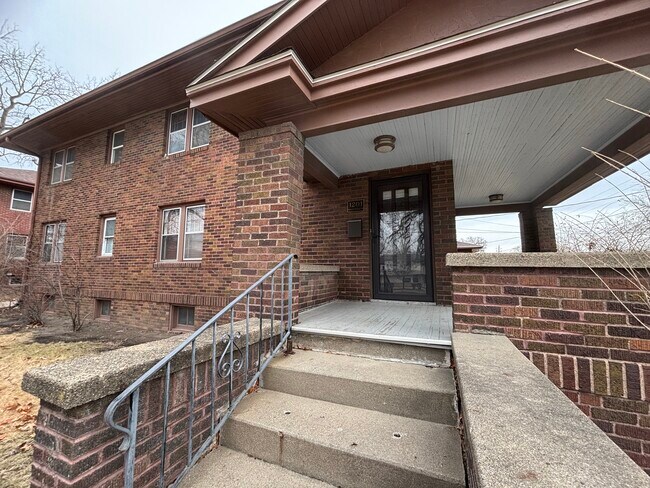 1201 34th St in Des Moines, IA - Building Photo - Building Photo