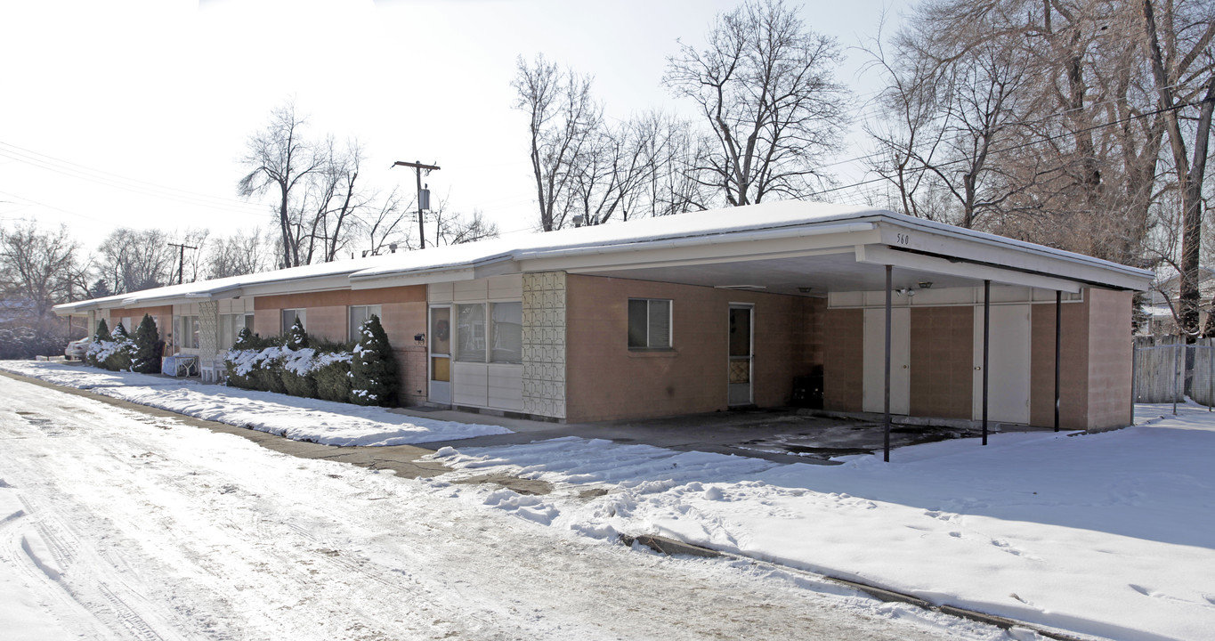 560 E Division Ln in Salt Lake City, UT - Foto de edificio