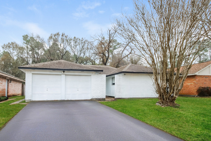 6615 Brookgate Dr in Spring, TX - Building Photo