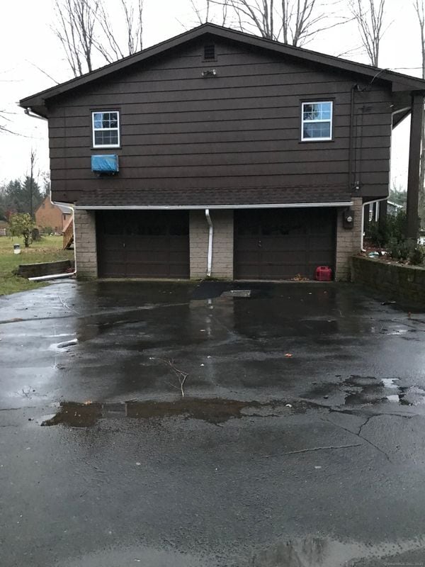 669 Still Hill Rd in Hamden, CT - Foto de edificio - Building Photo