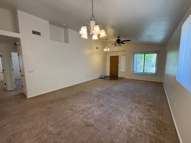 10500 E Carolina Willow Ln in Tucson, AZ - Building Photo - Building Photo