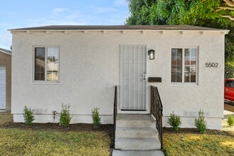 5502 Linden Ave in Long Beach, CA - Foto de edificio - Building Photo