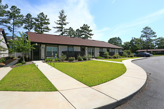 Pointe North Apartments in Albany, GA - Building Photo - Building Photo