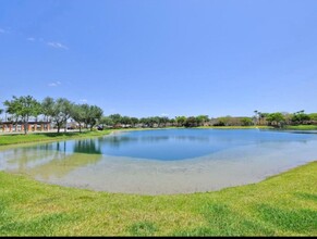 2637 SE 16th Terrace in Homestead, FL - Building Photo - Building Photo