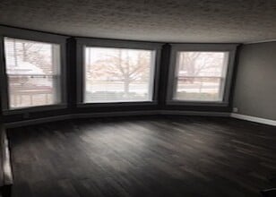 712 S Osteopathy Ave, Unit M in Kirksville, MO - Foto de edificio - Building Photo