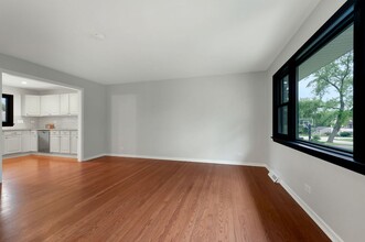 307 S Pierce Ave in Wheaton, IL - Building Photo - Building Photo