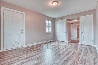 1041 Loretta Ave in Columbus, OH - Foto de edificio - Building Photo