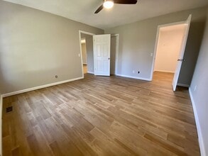 184 Tyne Rd in Shelbyville, TN - Building Photo - Building Photo