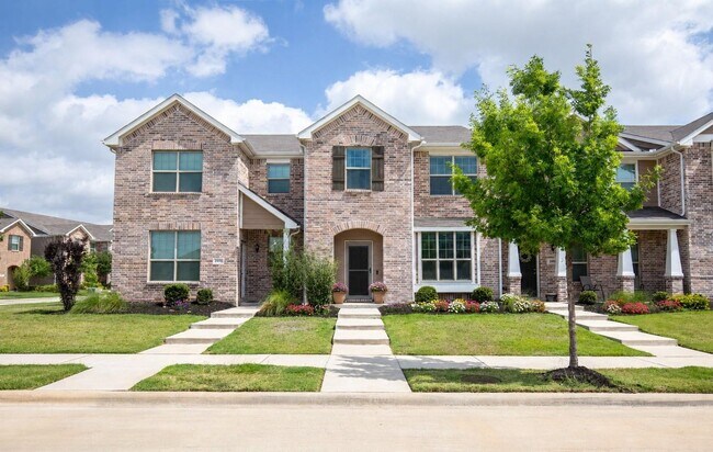 2308 Davenport Dr
