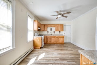 44-46-46 Glendale Ave in Hartford, CT - Building Photo - Building Photo