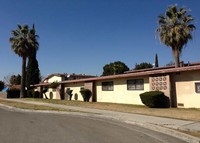 4621-4641 E Andrews Ave in Fresno, CA - Foto de edificio - Building Photo