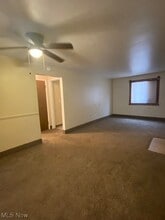 27 Wayne St SE, Unit 6 in Niles, OH - Building Photo - Building Photo