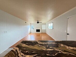 928 E Meats Ave in Orange, CA - Building Photo - Building Photo